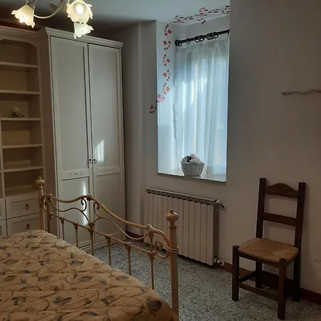 アパート Finetti グッビオ