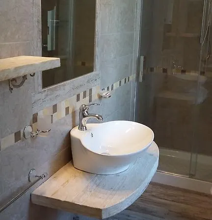 アパート Finetti グッビオ